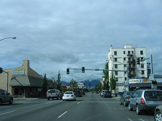 Entering Downtown Grants Pass along OR 99 (6th Street) south at D Street.