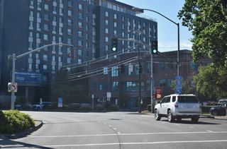 OR 99/126 Business follow Broadway east from Mill Street to the University of Oregon campus and Franklin Boulevard.
