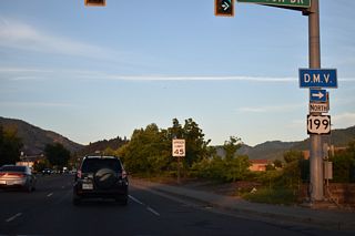 The final reassurance marker for U.S. 199 north appears at Beacon Drive.