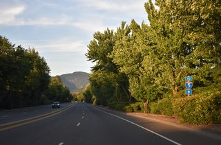 East of OR 99 (Rogue River Highway), U.S. 199 follows Grants Pass Parkway, a controlled access arterial northeast to Interstate 5.