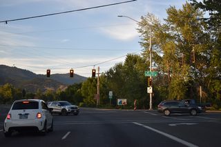 Park Street east from Riverside Park intersects U.S. 199 (Grants Pass Parkway) across from Parkdale Drive north from OR 99 (Rogue River Highway).
