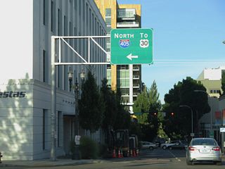 NW 15th Avenue heads two blocks north from Everett Street to the northbound entrance ramp for Interstate 405 at Glisan Street.