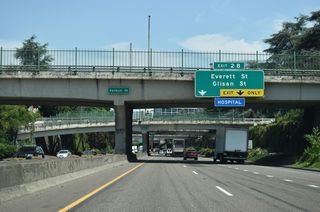 NW Everett Street runs east from the Northwest District / Nob Hill area to the Pearl District east of the Stadium Freeway. NW 14th Avenue connects with NW Glisan Street west two blocks north of NW Everett Street.