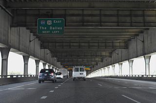 U.S. 30 east continues south along I-5 one mile to Interstate 84 (Banfield Expressway) east. With exceptions at Cascade Locks, Hood River, and from Mosier eastward to The Dalles, I-84/U.S. 30 overlap east from Portland along the Columbia River.