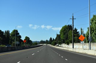 The four lane freeway continues another mile south to the Royal Avenue under crossing and signalized intersection with Roosevelt Boulevard.