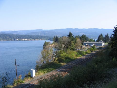 UP Railroad - Cascade Locks, OR