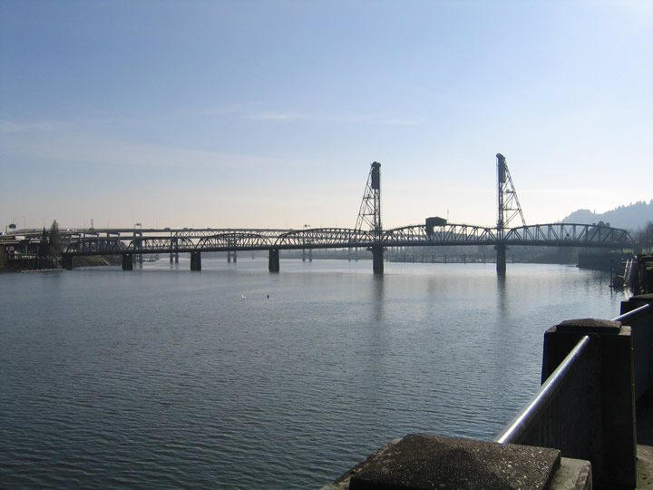 Hawthorne Bridge - Portland, OR