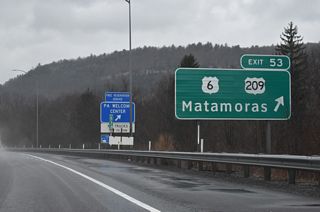 Combining in Port Jervis, New York U.S. 6/209 cross the Delaware River southwest into the borough of Matamoras. Following Pennsylvania Avenue, the two routes meet I-84 at Exit 53 adjacent to the Pennsylvania Welcome Center.