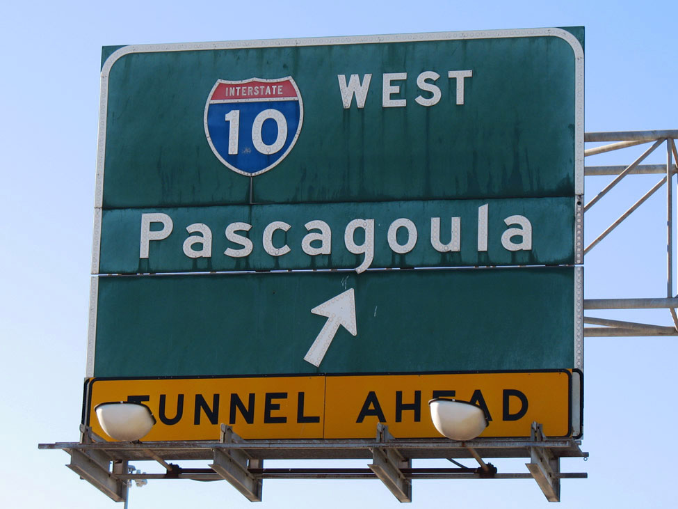 Close-up of the last button-copy based highway shield in Lower Alabama. Sign carbon copied by 05-11.