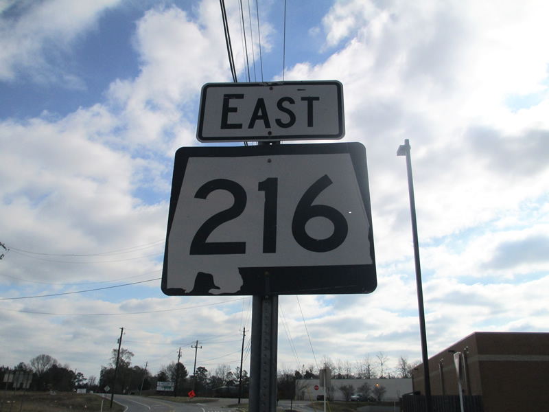 First eastbound reassurance shield for Alabama 216 in Tuscaloosa. The 26-mile state road runs from AL 215 to I-20/59.