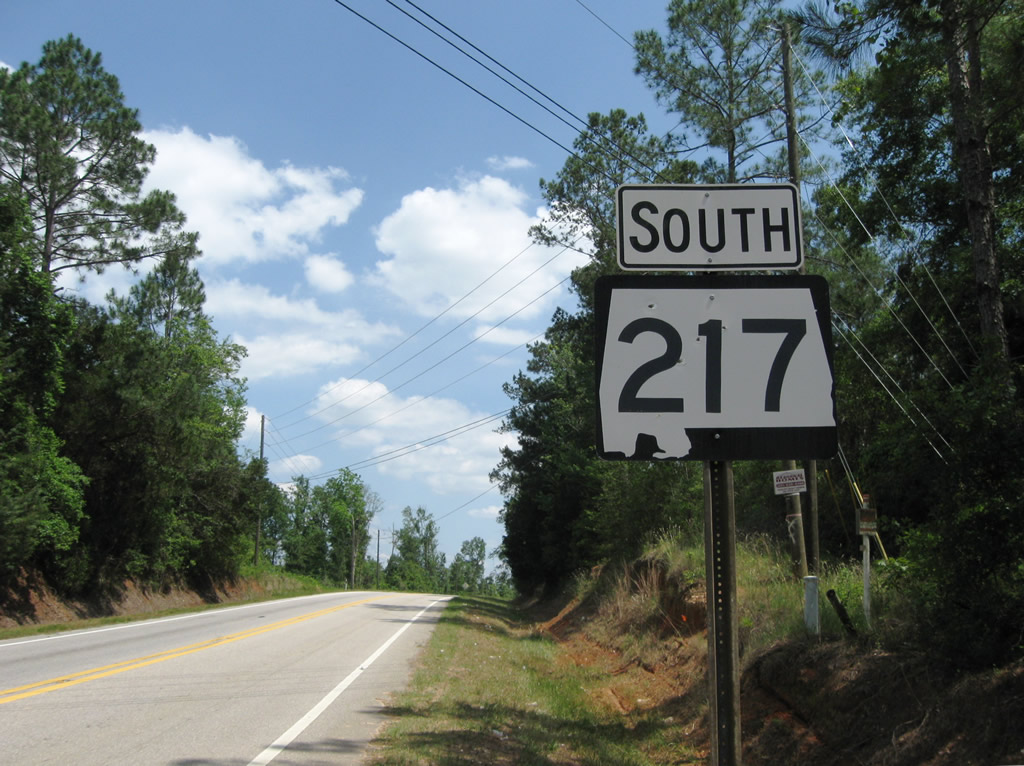 The first confirming marker for Alabama State Route 217 southbound in north Mobile County.