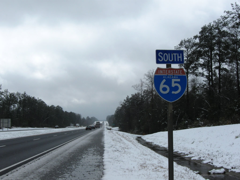 Southbound reassurance marker after Exit 83 (Conecuh County 6).