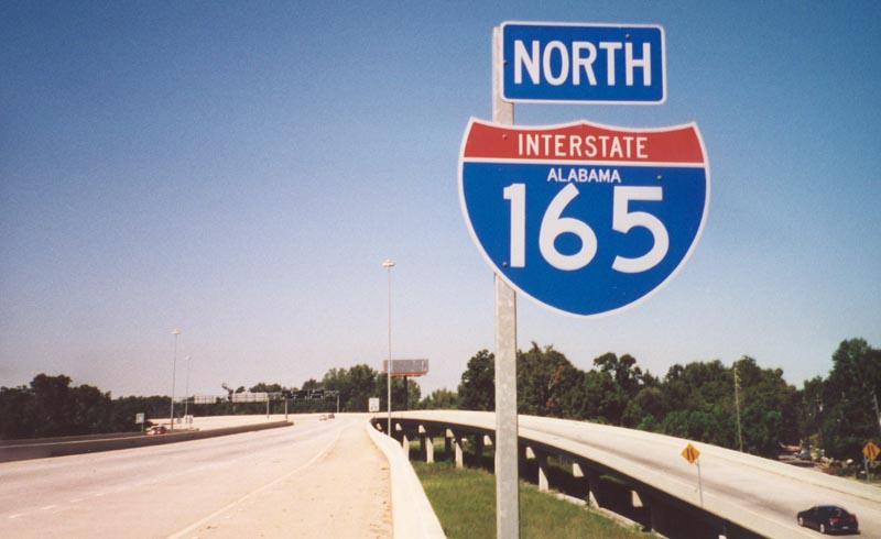 Last northbound shield (replaced).