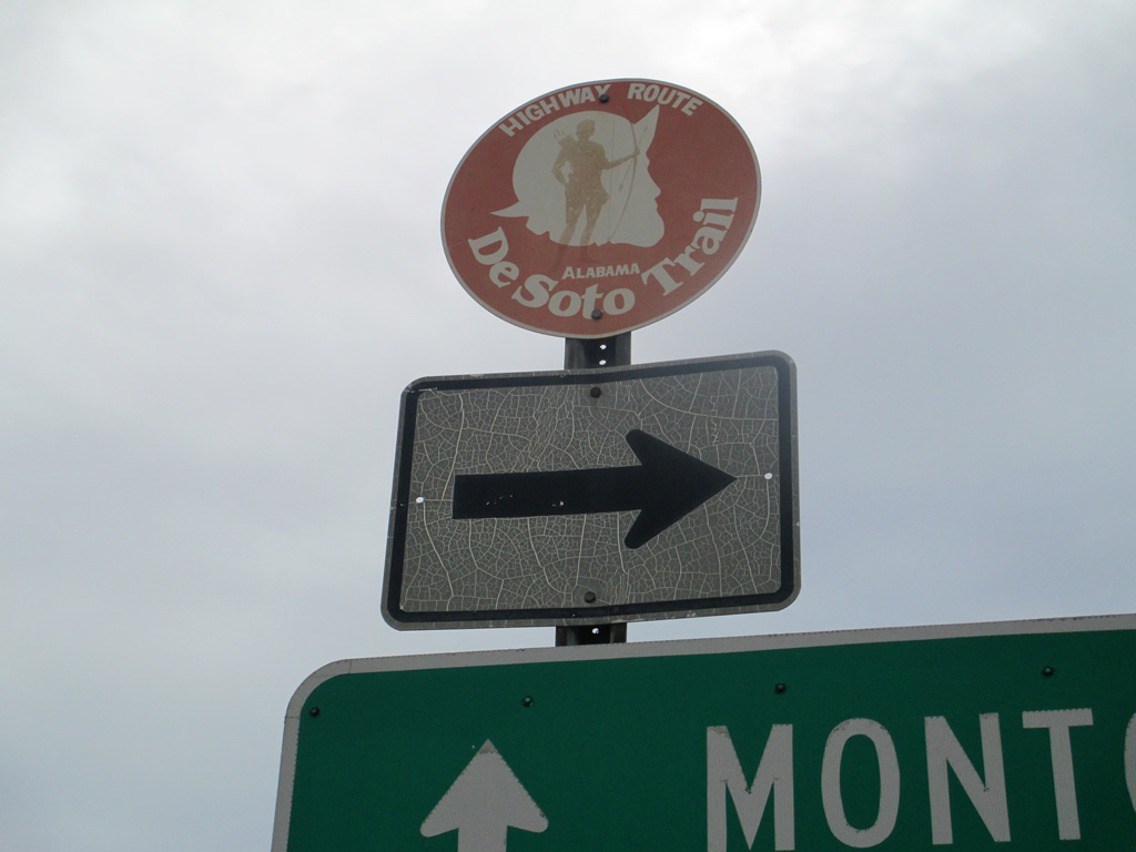 Alabama DeSoto Trail trailblazer along U.S. 82 near Alabama 69 in Northport. The Alabama portion of the trail, traversed by Hernando DeSoto in 1539, generally follows Pickens County 30, U.S. 82 and Alabama 69 as part of its routing through the state.