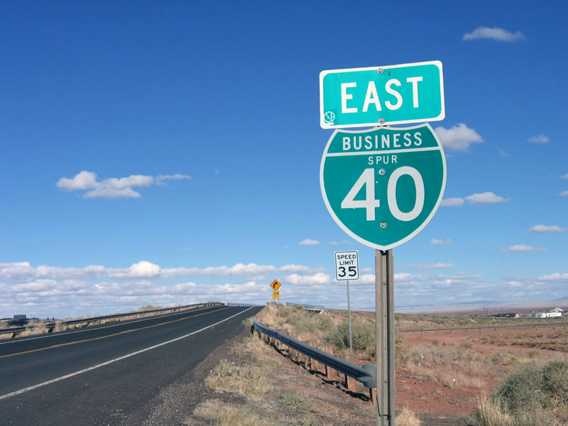 First (and only) eastbound shield for Business Spur I-40 west of Winslow prior to railroad track overcrossing; this is not an old alignment of U.S. 66. A companion END shield is located on westbound Business Spur I-40 at this point.