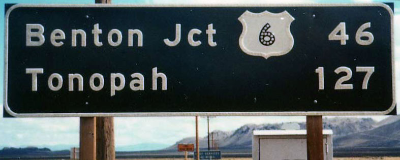 Northbound at the southern (western) terminus of US-6 near Bishop.