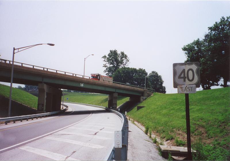 U.S. 40 trailblazer posted on the ramp from the left-hand side of U.S. 13 onto the left-hand side of Interstate 295. The ramp and shield assembly were removed in the early 2000s.