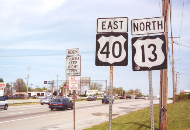 U.S. 13 & 40 reassurance shields after their merge at State Road. The U.S. 13 shield was replaced by 2005.