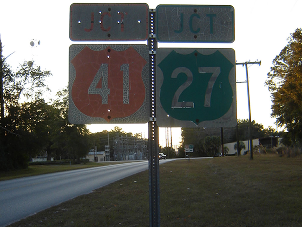 Approaching the junction of U.S. 41 and U.S. 27 near High Springs.