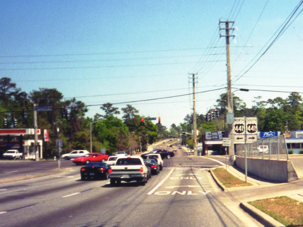 Florida 226 eastbound approaching U.S. 441 in south Gainesville (replaced).