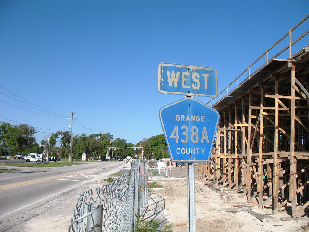 What was the only Orange County 438A pentagon posted along the short route through Eatonville and unincorporated Orange County. Unfortunately the construction depicted claimed the shield a few months after this Photo taken by Alex Nitzman (03/21/08).