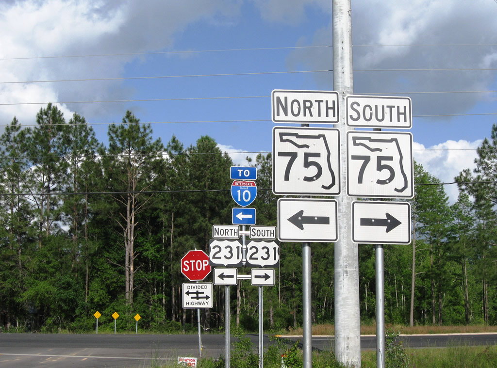 Florida 75 shield assembly posted on Corbin Road east at U.S. 231 (hidden Florida 75) north of Alford.