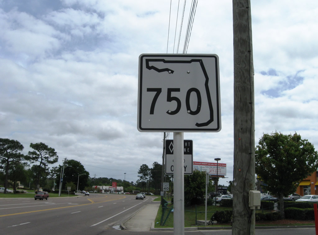 The only eastbound shield posted for Florida 750 on Airport Boulevard east of Florida 289 (Ninth Avenue).