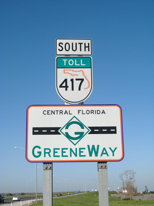 Southbound Central Florida Greeneway mainline (Florida 417 Toll) ahead of Exit 14.