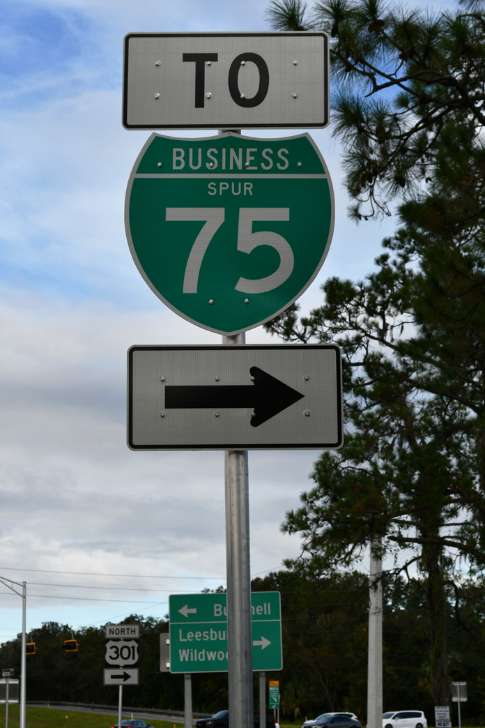 Erroneous Business Spur I-75 shield in Wildwood, FL