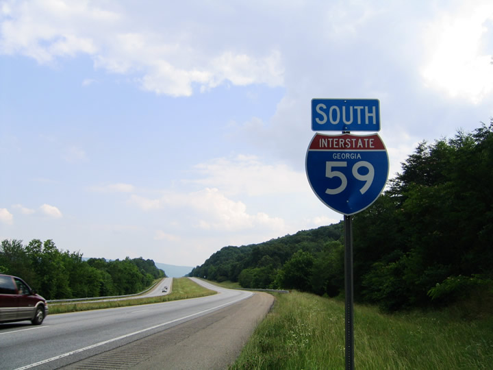 Last Georgia reassurance marker posted between Exit 4 and the Alabama state line.