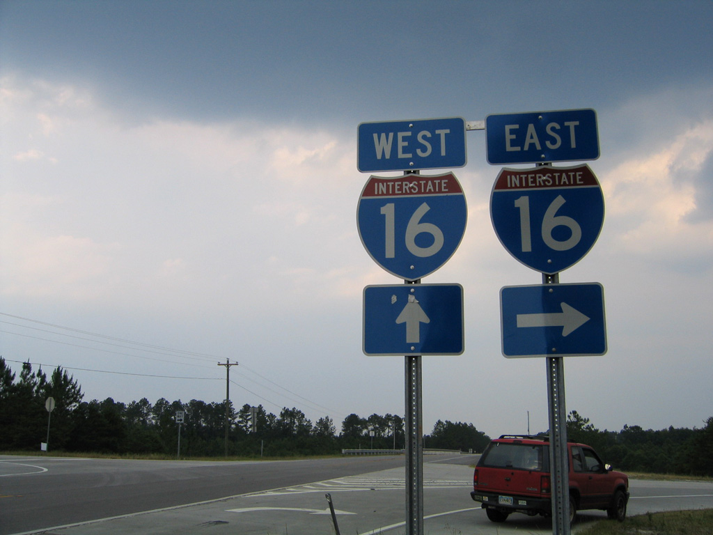 Neutered shields on Georgia 297 northbound at Interstate 16 (Exit 84) near Oak Park.