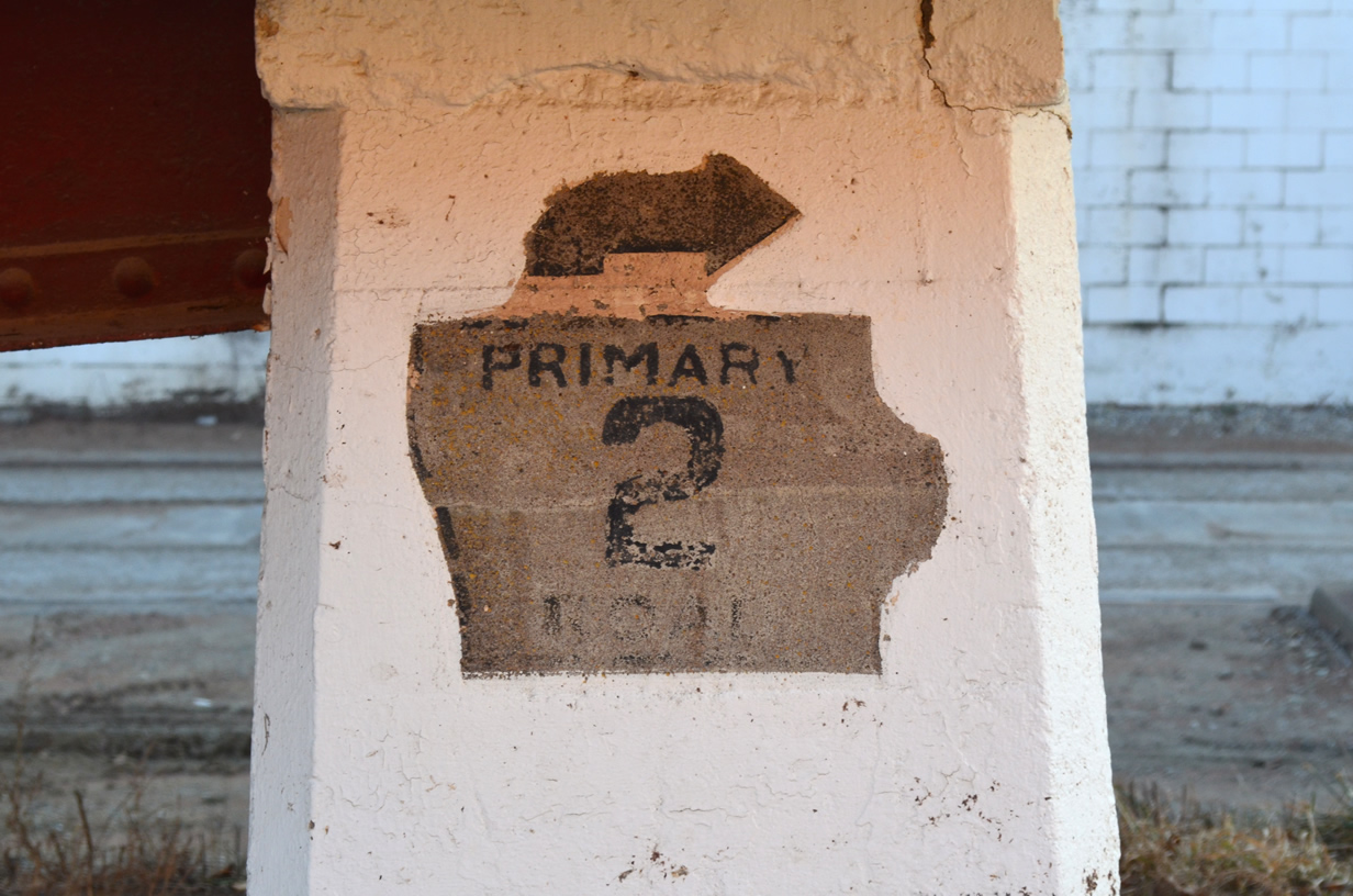 Primary Route 2 shield in Ainsworth.