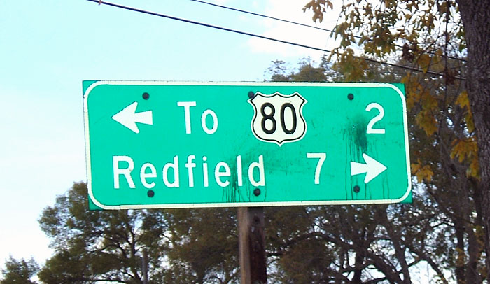 Error sign referring to Interstate 80.