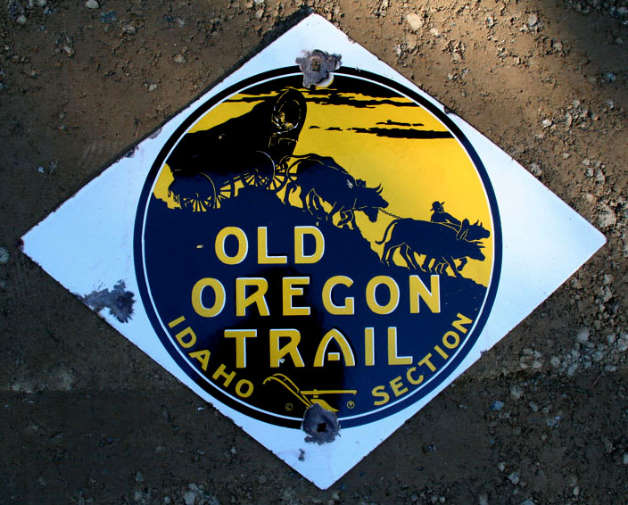 1910s highway marker.