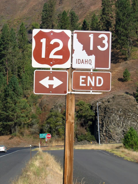 Northbound Idaho 13 approaching U.S. 12 north of Kooskia.