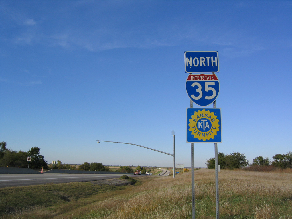 First northbound shield in Kansas.