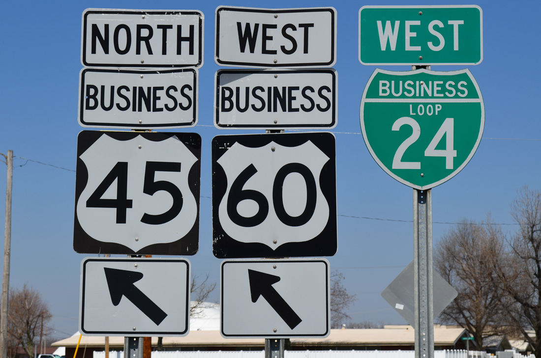 Business Loop I-24 west where it veers away from 3rd Street for Park Avenue