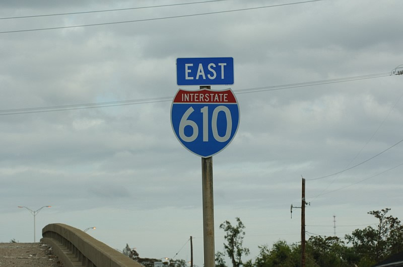 Eastbound Interstate 610, after Hurricane Katrina (note the debris on the shoulder of the freeway).