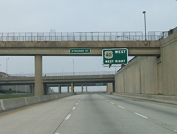 Westbound US-40 (former I-170, proposed I-70) freeway stub in downtown Baltimore.