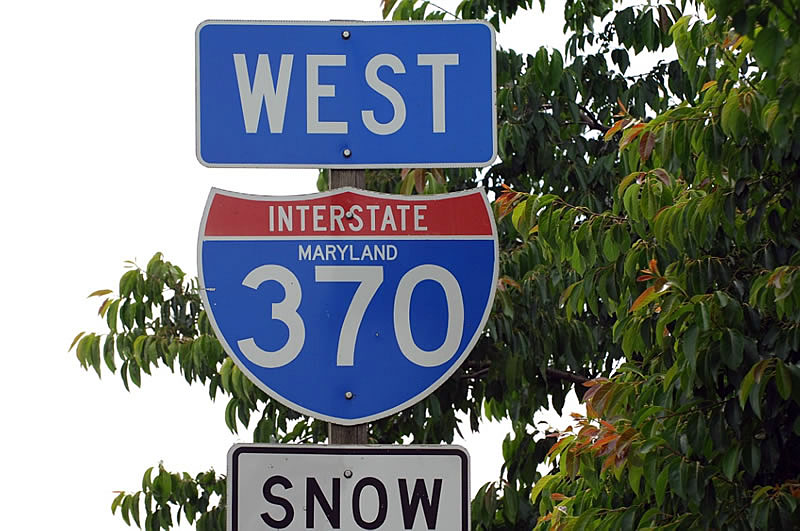 Approaching the Maryland 355 interchange on westbound.