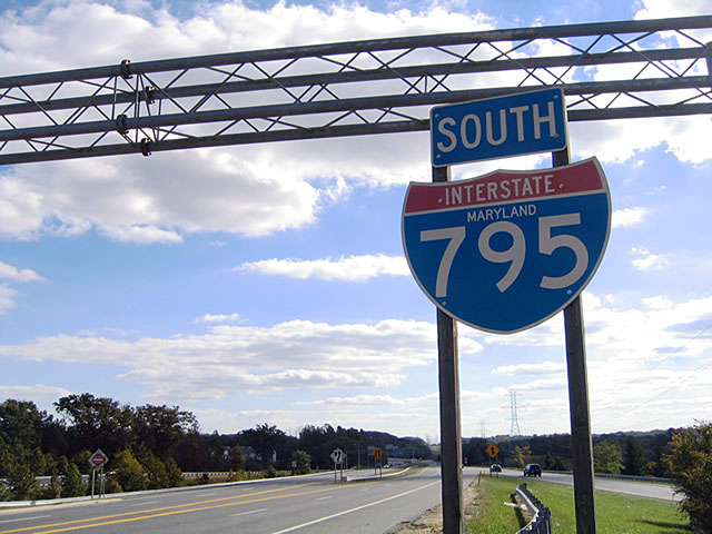 Southbound reassurance shield posted on the ramp from Maryland 30 & 140 at Reistertown.