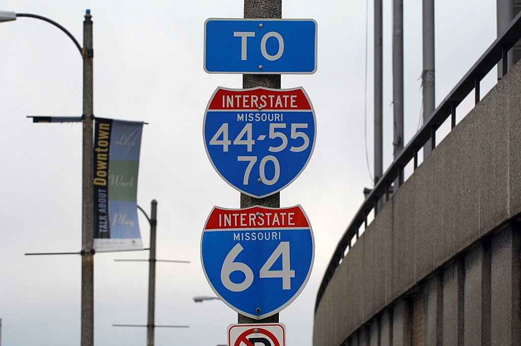 Trailblazer showing all two digit interstates in the St. Louis metro area.