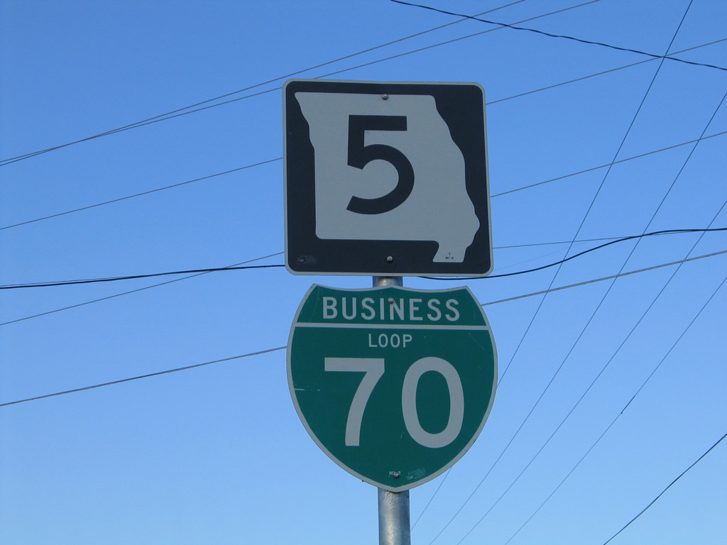 First eastbound Business Loop shield co-signed with Missouri 5 at Boonville.