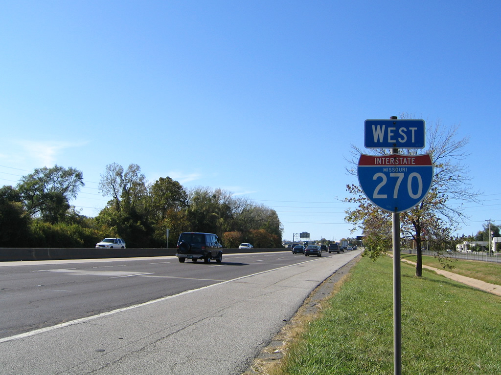 Westbound ahead of the Exit 23 interchange with McDonnell Boulevard.
