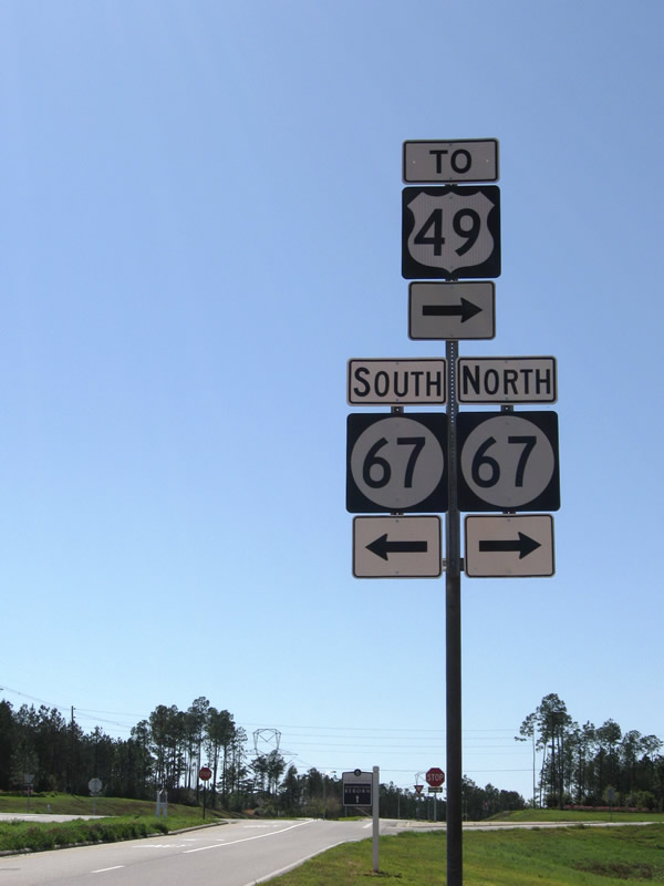 Tradition Parkway southbound at Mississippi 67 west of the interchange with Mississippi 605.