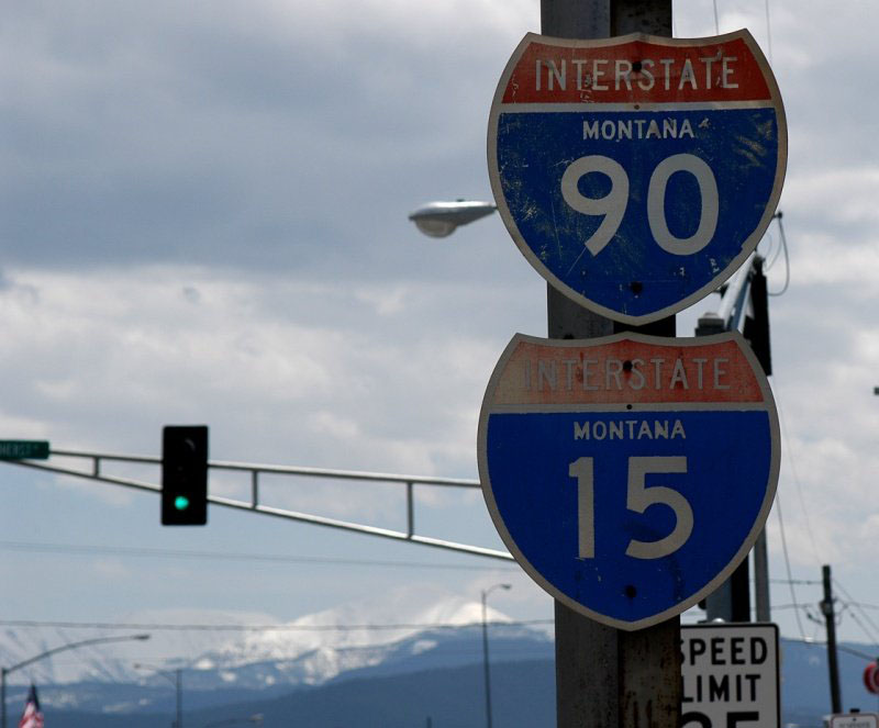 Trailblazer shields along Business Loop I-15/Business Loop I-90 (Old U.S. 10-91) in Butte.