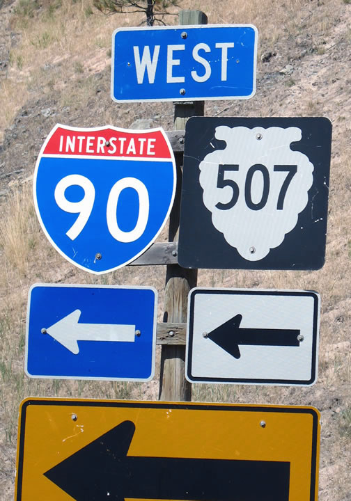 At the Business Loop I-90 and Montana Secondary 507 interchange near Alberton (Exit 77).
