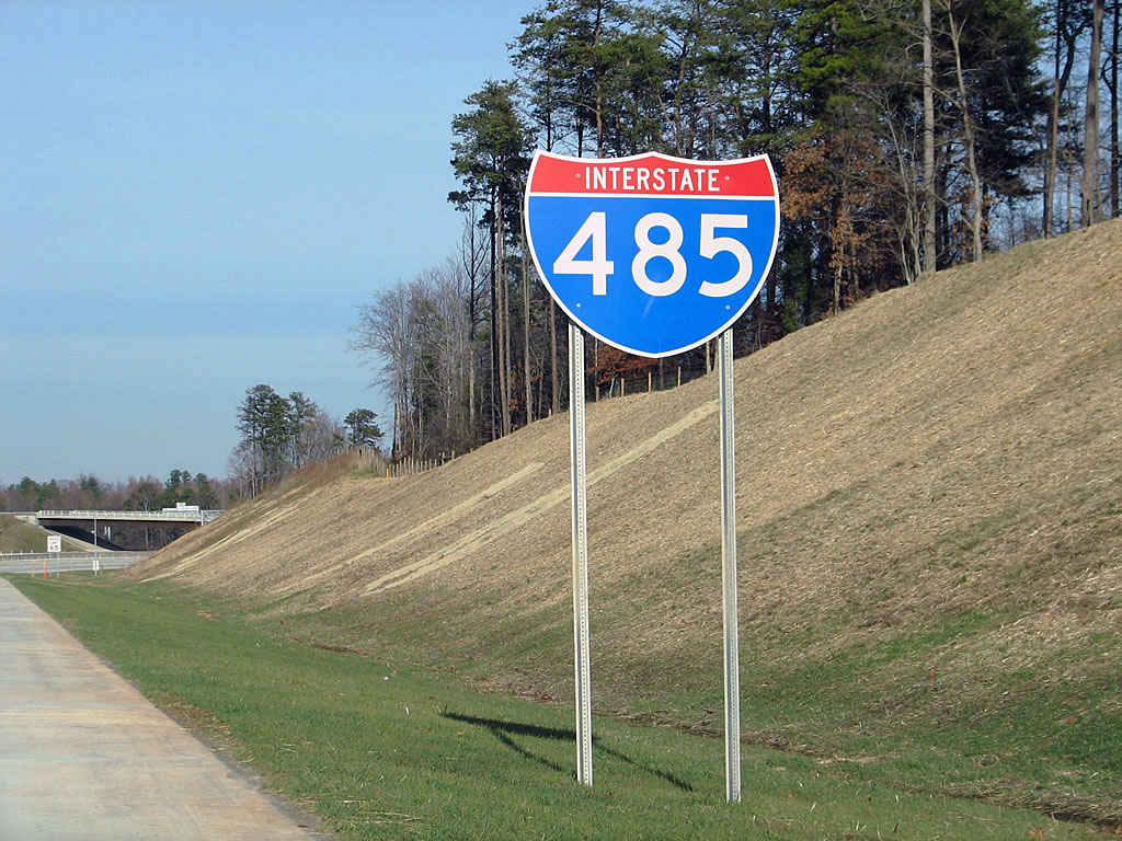 Interstate 485 reassurance shield posted on the beltway mainline between North Carolina 24 and Interstate 77.
