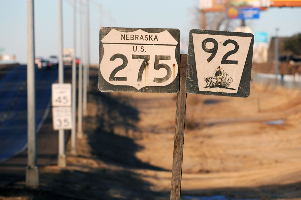 This pair was the last of each kind known in Nebraska (state-named US shield, and no-state-name covered wagon).