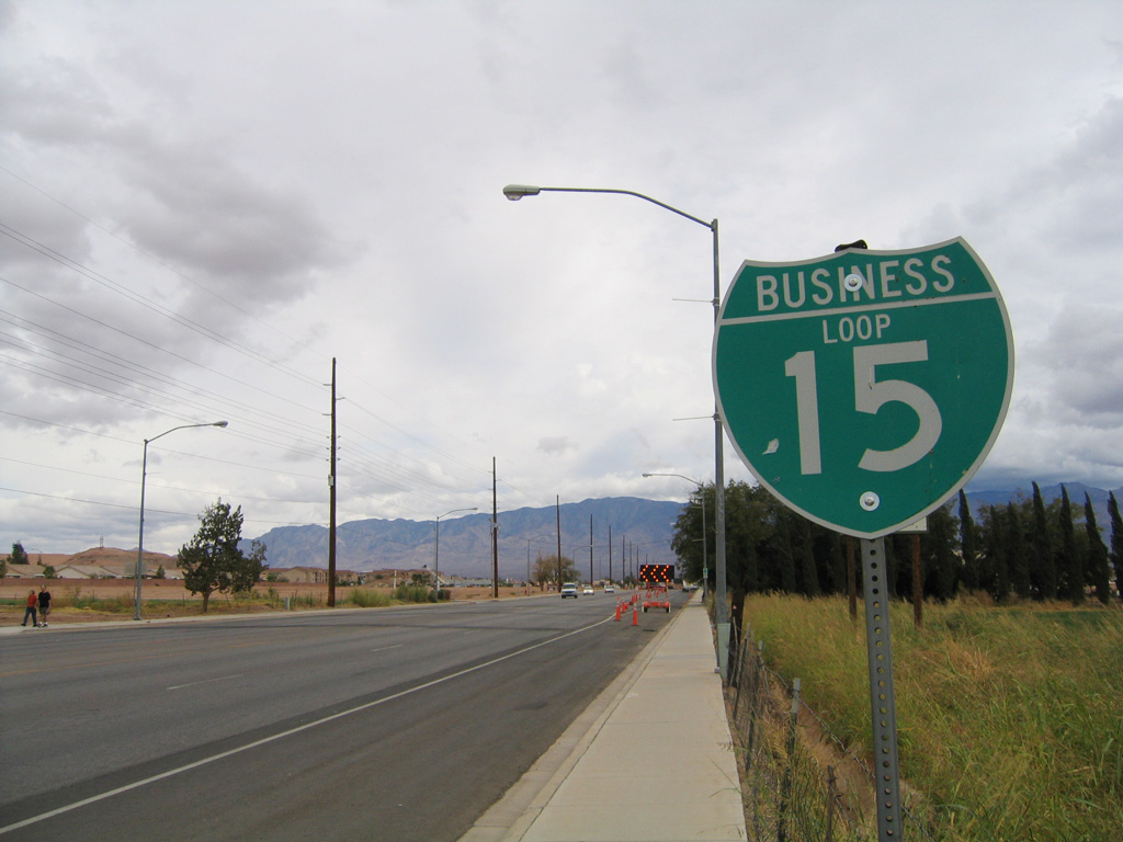 Only Business Loop I-15 shield on Mesquite Boulevard (Nevada 144) eastbound.